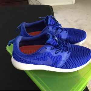 Mens Nike Roshe